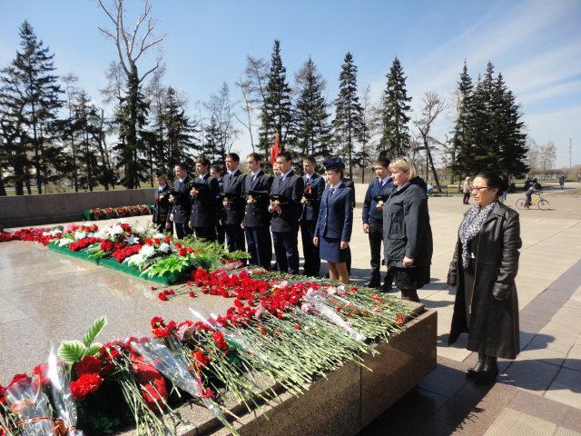 06.05.2016 - Возложение гирлянды Славы