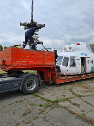 07.09.2021 - из Тюмени в Иркутск прибыл вертолет МИ-8