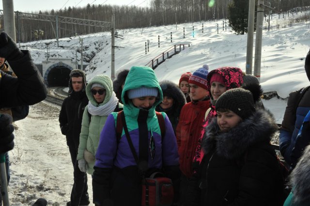 23.02.2018 - ежегодный переход по льду озера Байкал